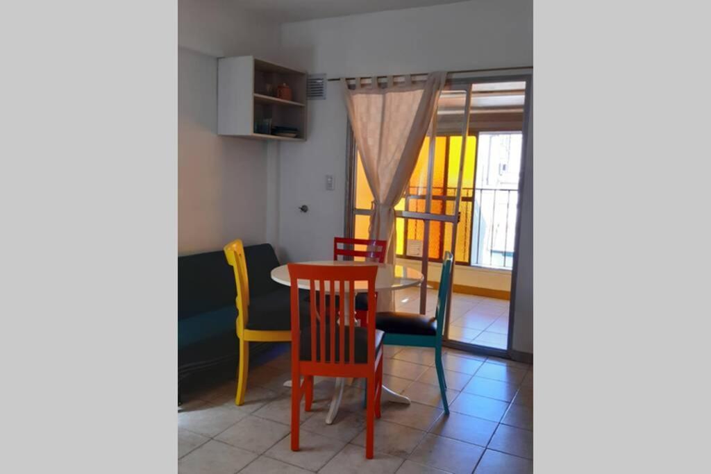 Monoambiente Luminoso En El Corazon De La Ciudad Apartment Буенос Айрес Екстериор снимка